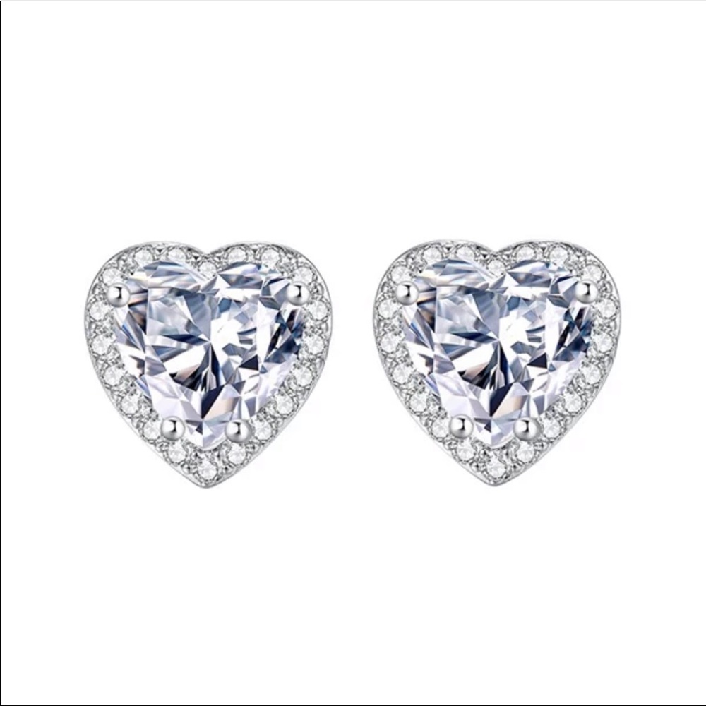 💕New Shiny Hearts Diamond Sweet Stud Earrings 💕 - Picture 3 of 12